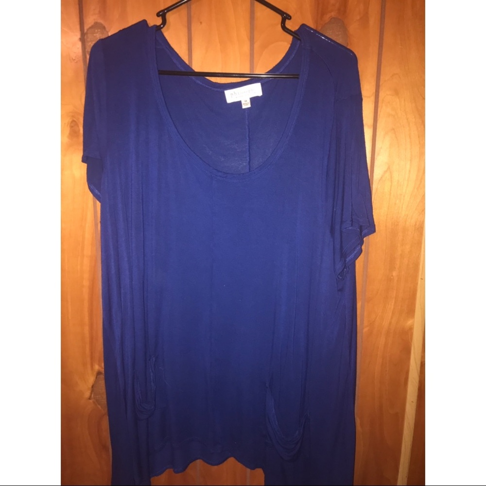 Women’s Plus Flowy Shirt